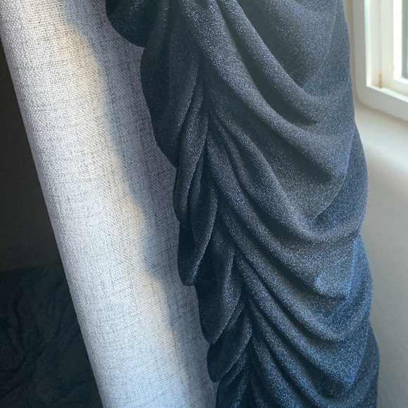 Speechless. Navy shimmer stretch rutched midi dress - Picture 6 of 6